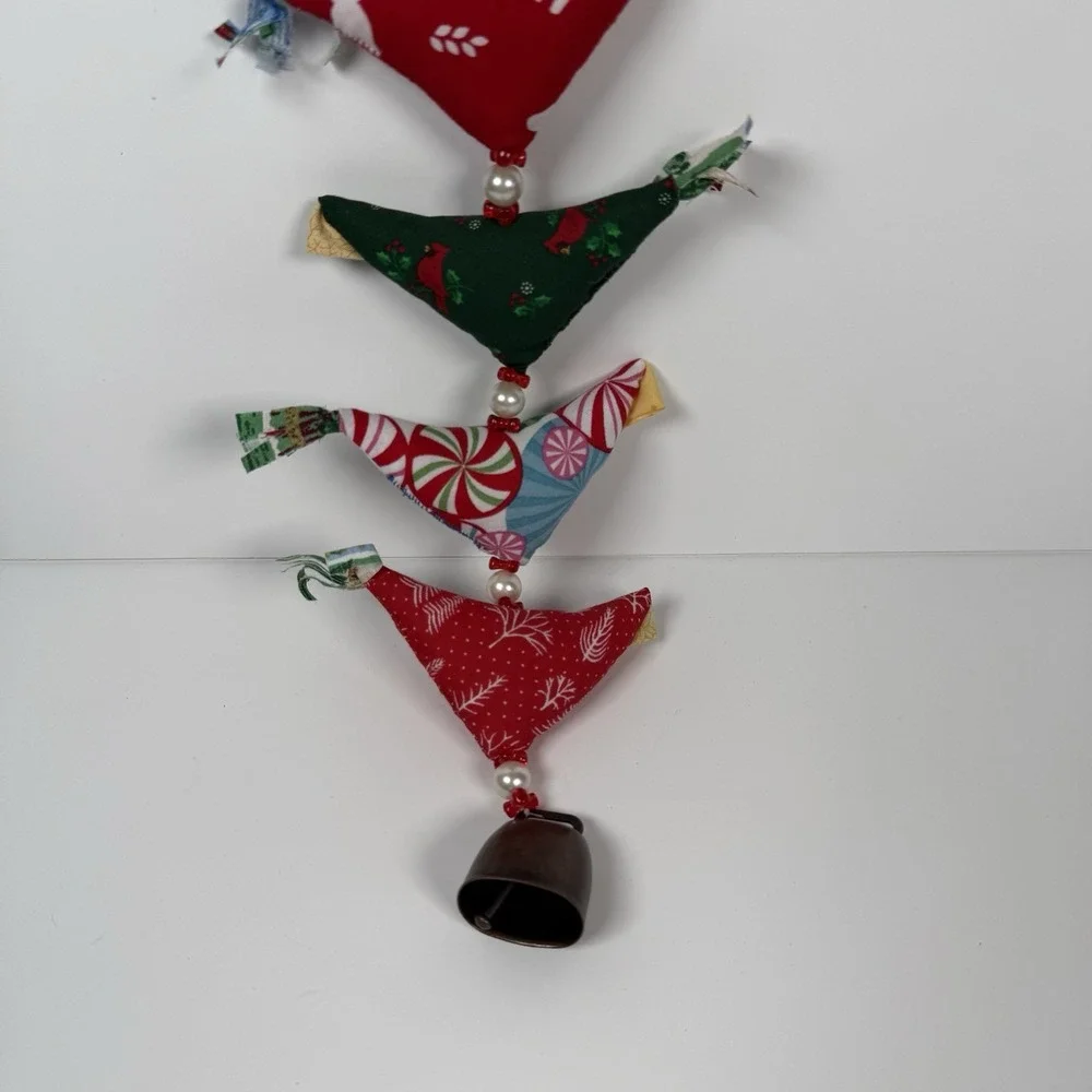 Handmade‎ Prosperity 7 Chicken Hen Garland With Bell Beads Christmas Holiday E